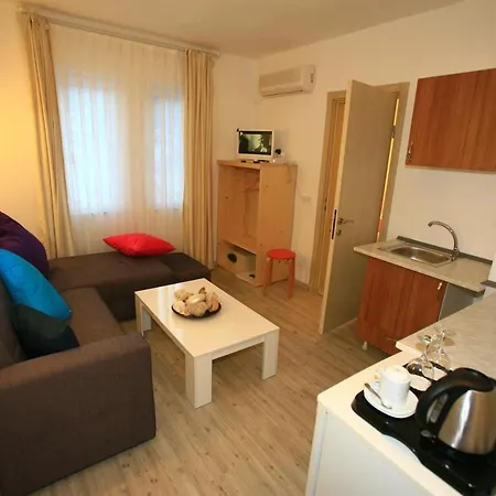 Zephyros City Hotel *